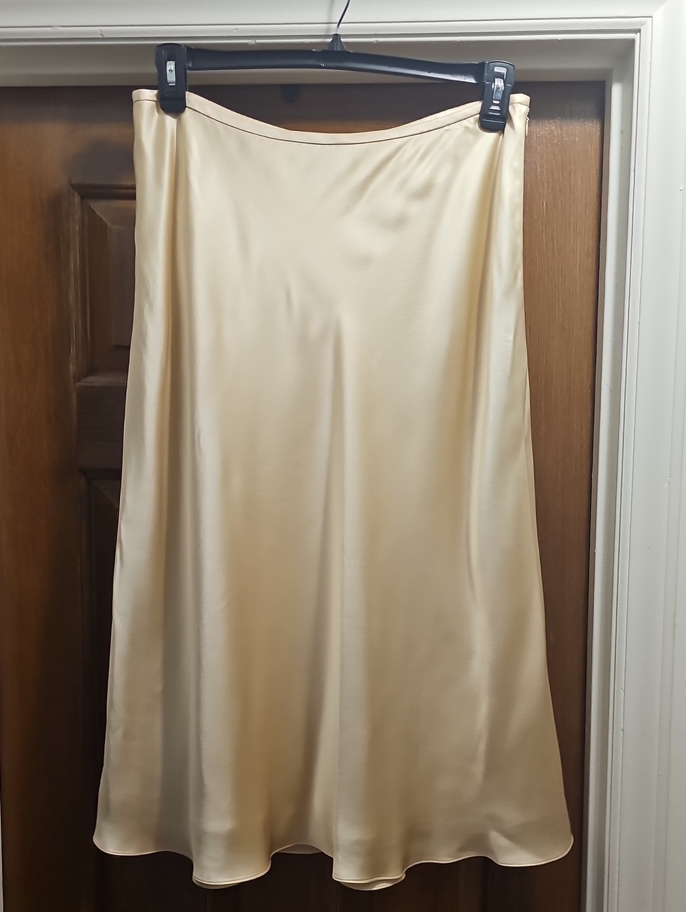 Ralph Lauren Elegant Cream 100% Silk Midi Skirt. Size 12